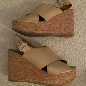 Cross cross tan wedges